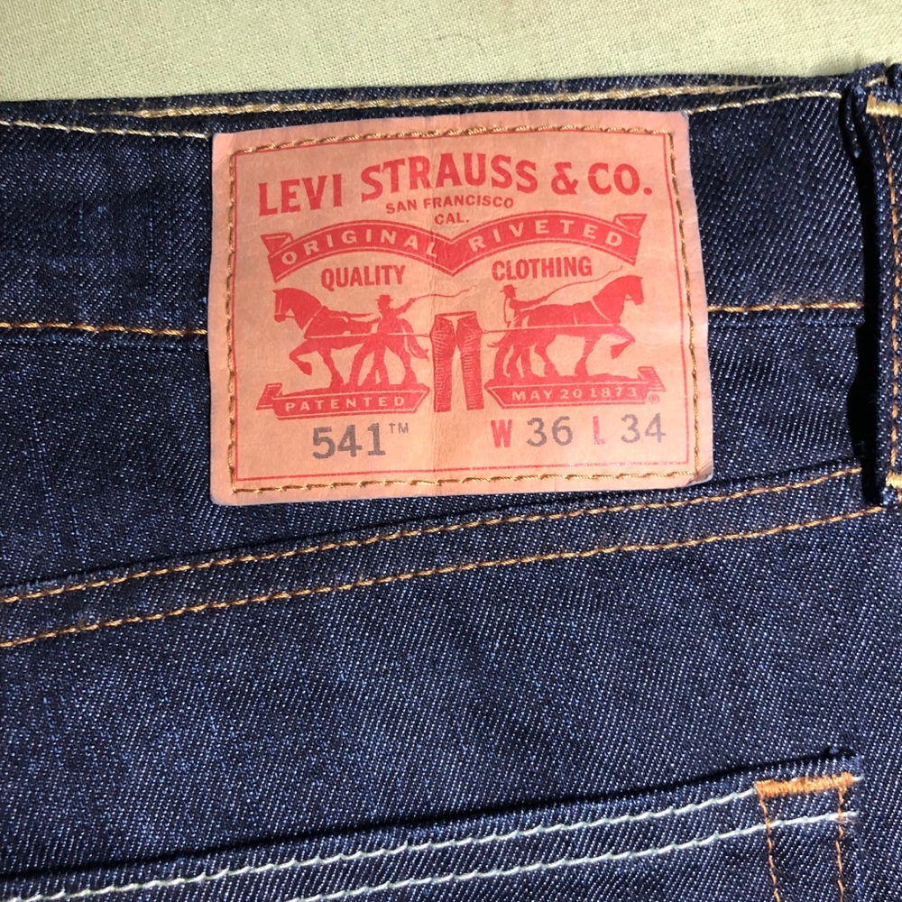 Levi's 541 Athletic Fit 36x34